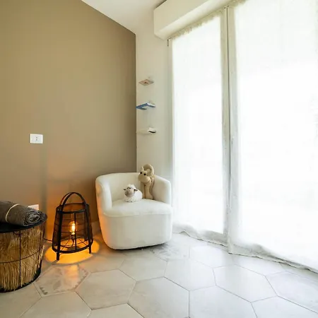 Апартаменты Serenity With Swimming Pool And Parking In