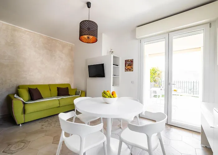 Apartmán Serenity With Swimming Pool And Parking In Alassio