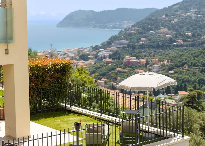 Serenity With Swimming Pool And Parking In