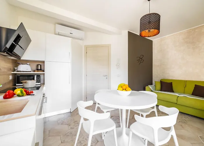 Serenity With Swimming Pool And Parking In * Αλάσιο